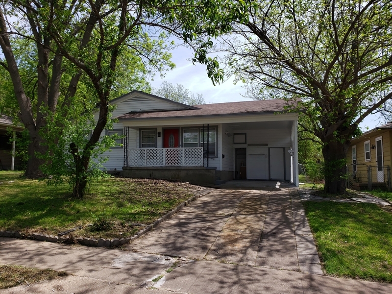 2008 E Jones St in Sherman, TX - Building Photo