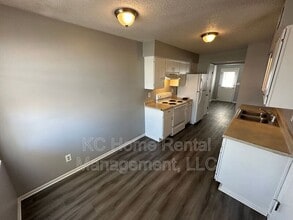 506 A Skyvue Dr in Raymore, MO - Building Photo - Building Photo