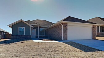 487 Hardesty Dr in Shawnee, OK - Building Photo