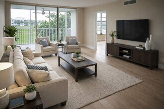 3001 S Course Dr, Unit 1250 in Pompano Beach, FL - Foto de edificio - Building Photo