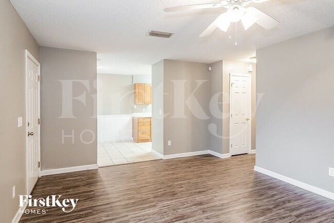 4648 Royal Ave in Jacksonville, FL - Building Photo - Building Photo