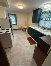 4385 Lancaster Ave in Obetz, OH - Foto de edificio - Building Photo