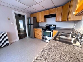 39 Allen St in Bath, ME - Foto de edificio - Building Photo