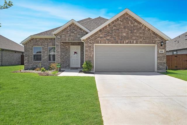 property at 1004 Pineview Ln