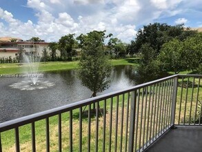 6984 SW 39th St in Davie, FL - Building Photo - Building Photo