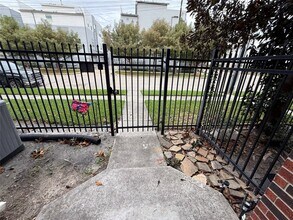 1711 Aden Mist Dr in Houston, TX - Foto de edificio - Building Photo