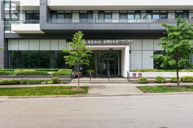 18 Rean Dr in Toronto, ON - Building Photo - Building Photo
