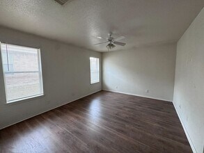 3805 Tiger Dr in Killeen, TX - Foto de edificio - Building Photo