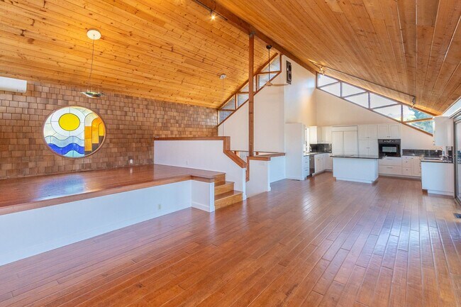 740 Nardo Rd in Encinitas, CA - Building Photo - Building Photo