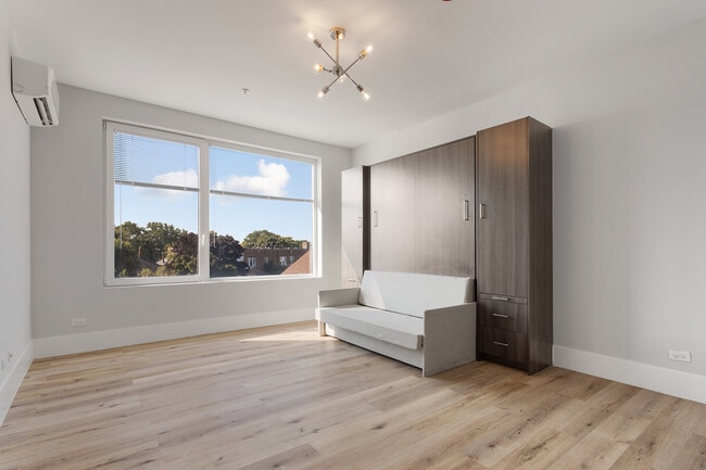 1531 W Howard St in Chicago, IL - Foto de edificio - Building Photo