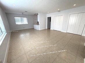 3400 S Le Jeune Rd in Miami, FL - Building Photo - Building Photo