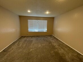 3799 Crestview Dr in Pittsburg, CA - Building Photo - Building Photo