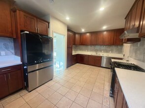 736 Ulili St in Honolulu, HI - Building Photo - Building Photo