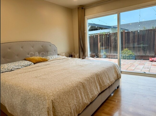 1411 Hillsdale Ave in San Jose, CA - Building Photo - Building Photo