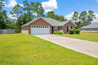 86 Carson St NE in Ludowici, GA - Building Photo - Building Photo