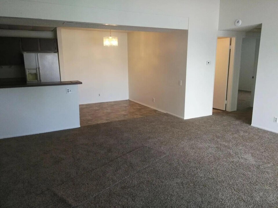 2266 Denair Ave in Highland, CA - Building Photo