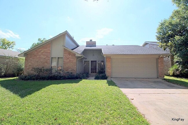 2946 Jenny Dr