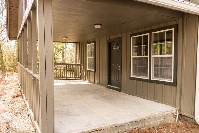 512 Deck Dr in Rocky Face, GA - Building Photo - Building Photo