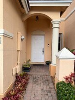 12457 SW 124th Terrace in Miami, FL - Building Photo