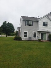 28121 Sonoma Pass in McHenry, IL - Building Photo - Building Photo