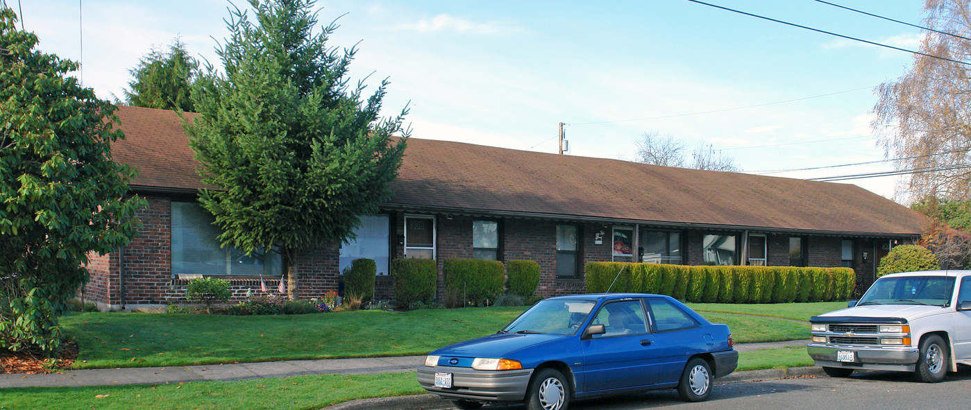 302-308 13th St SW in Puyallup, WA - Building Photo