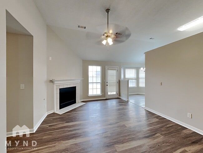 7732 Parkmont Dr in Memphis, TN - Building Photo - Building Photo