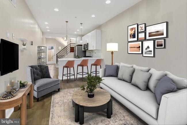 property at 1914 E Harold St