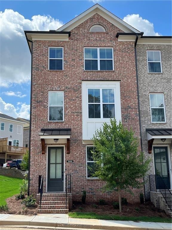 property at 3444 Benedict Pl