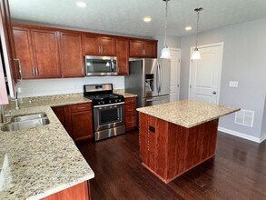 411 Benjamin St in Delaware, OH - Building Photo - Building Photo