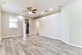 13402 Kent Bradley Street in Dade City, FL - Building Photo - Building Photo