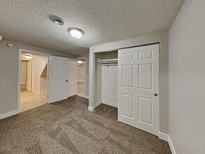 19877 E Cornell Ave in Aurora, CO - Building Photo - Building Photo