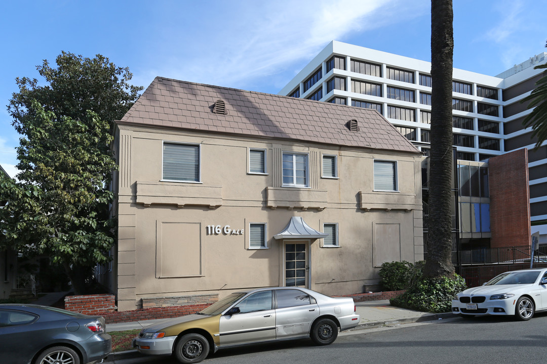 116 N Gale Dr in Beverly Hills, CA - Building Photo