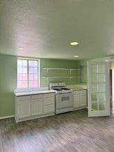 213 W 118th Pl-Unit -B in Los Angeles, CA - Foto de edificio - Building Photo