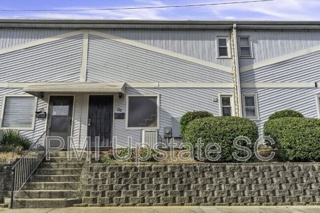 3706 E North St in Greenville, SC - Building Photo - Building Photo