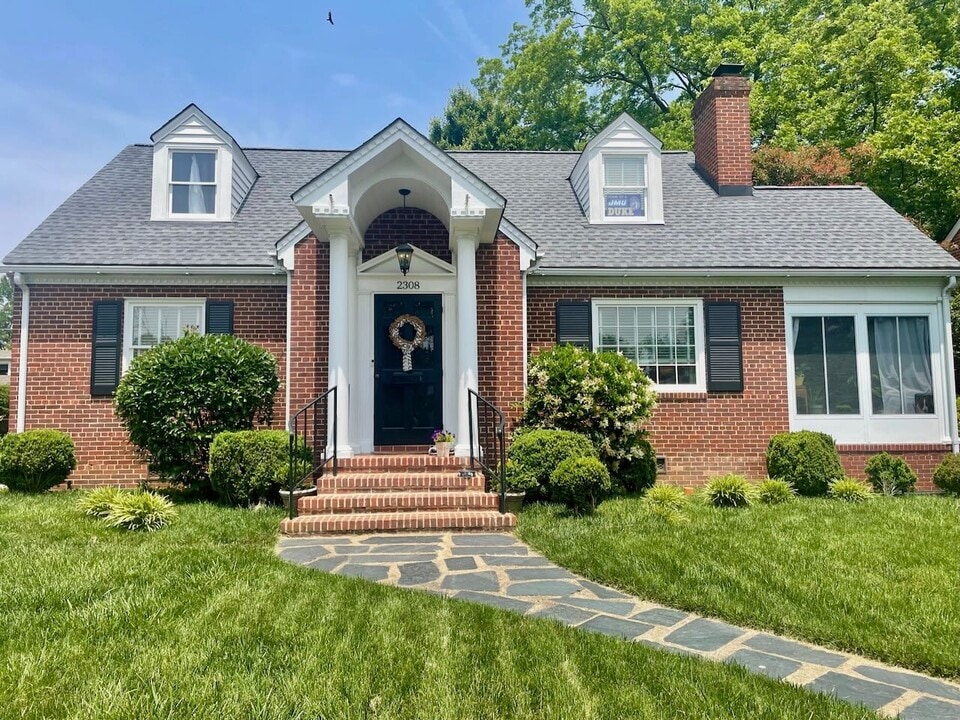 2308 Buckingham Ave in Richmond, VA - Building Photo