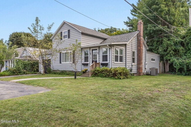 property at 4 Congress Ave
