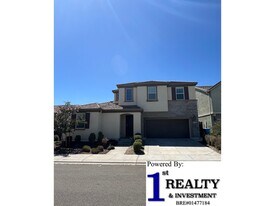 136 Clematis St in Vacaville, CA - Building Photo