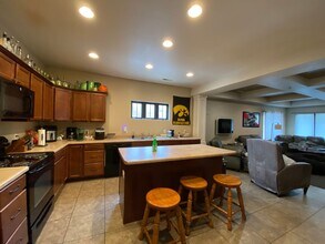 30 N Lucas St in Iowa City, IA - Building Photo - Building Photo