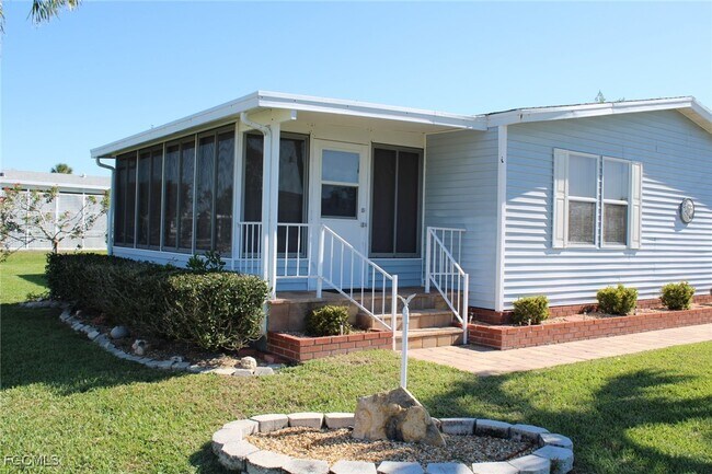 10514 Winchester Ct in Ft. Myers, FL - Building Photo - Building Photo