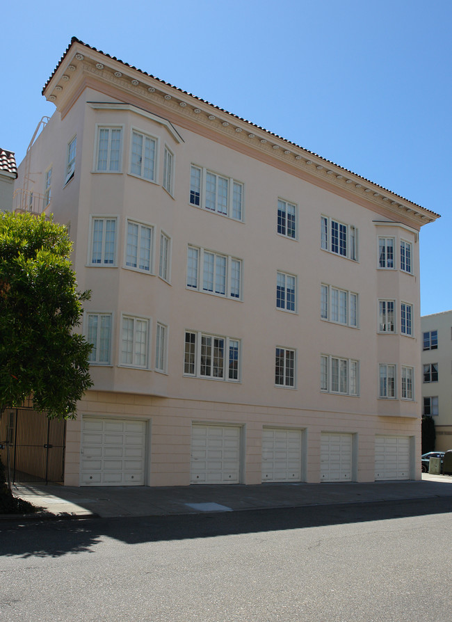 180 Mallorca Way in San Francisco, CA - Building Photo - Building Photo