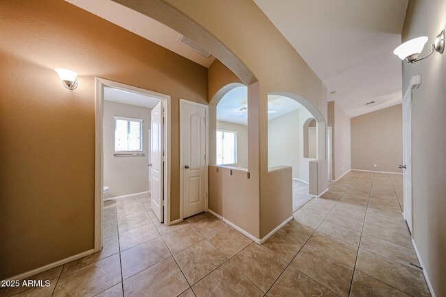 4193 E Sandy Way in Gilbert, AZ - Building Photo - Building Photo