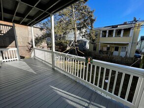 68 Bellevue St, Unit 2 in Boston, MA - Foto de edificio - Building Photo