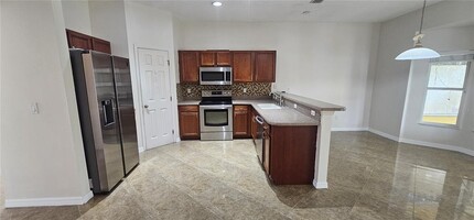 3001 Siesta View Dr in Kissimmee, FL - Building Photo - Building Photo