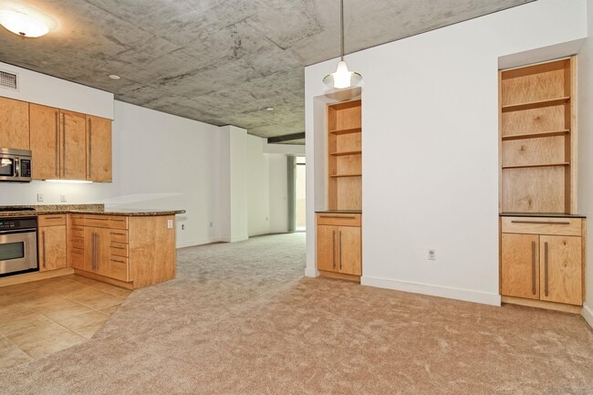 property at 801 Ash St
