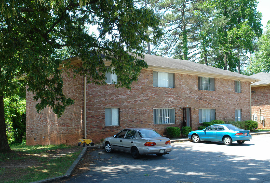 Lee Mar Apartments in Atlanta, GA - Building Photo