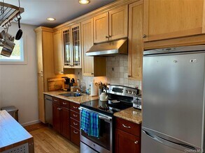 109 14th Ave in Sea Cliff, NY - Building Photo - Building Photo