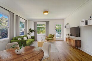 2909 Cimarron St in Los Angeles, CA - Building Photo