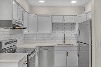 4958 Edmondson Pike in Nashville, TN - Building Photo - Building Photo