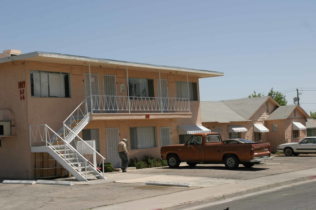 Towne Terrace Apartments in Las Vegas, NV - Building Photo - Building Photo