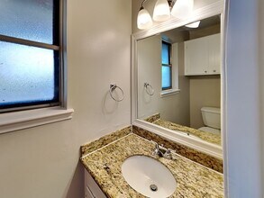 1314 Kenwick Pl in Pasadena, TX - Building Photo - Building Photo